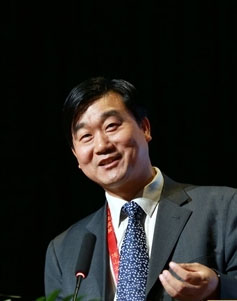 李四龙